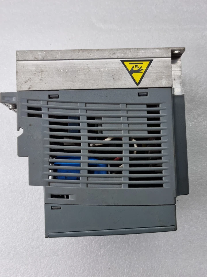 SCHNEIDER Altivar ATV310H075N4E 0.75kW 380-460 (as is)